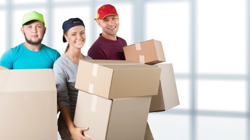 Local moving service for residential and commercial customers in Barnes